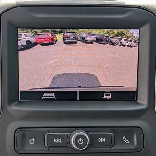 An image of the in-dash monitor of Chevrolet Silverado 1500 truck with standard view camera system